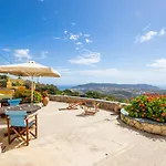 بيت للعطل Olive Grove