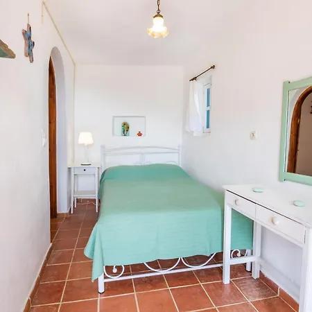 Olive Grove Hébergement de vacances Menetaí