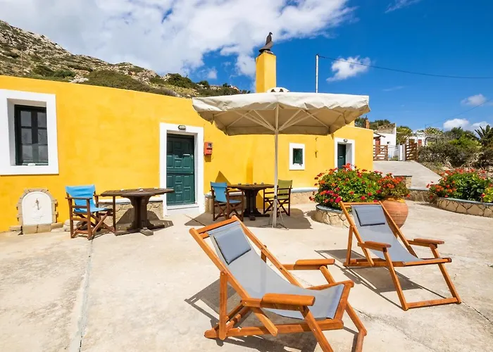 Olive Grove Case de vacanță Menetaí